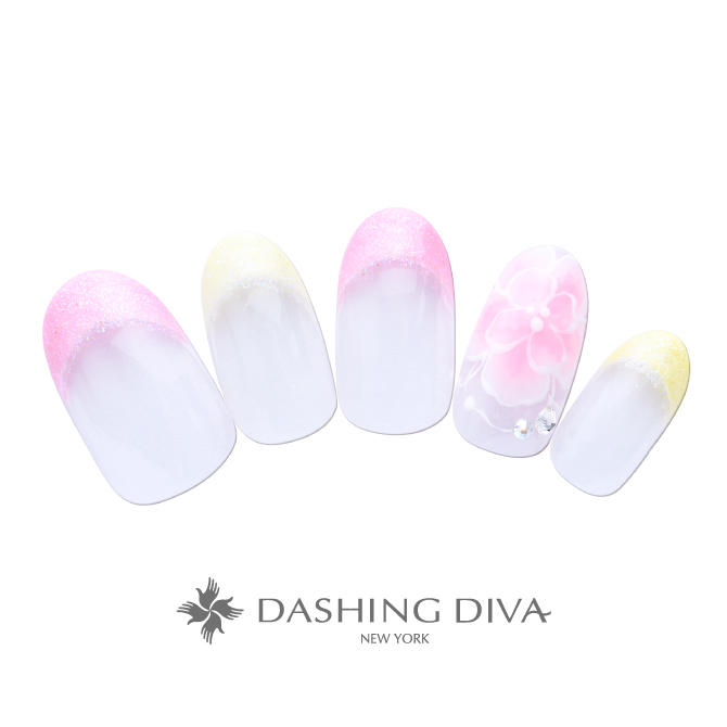 9,900円(税抜)<br> (フラワーキャンペーン限定デザイン)<br>左右対称<br> ※追加料金<br>フラワーアート 800円<br>ストーンアート 200円