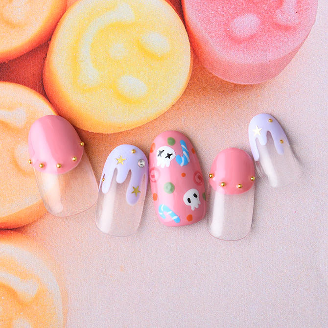 <center>ピンクカラーにポップなオバケがキュートなハロウィンデザイン。</center>