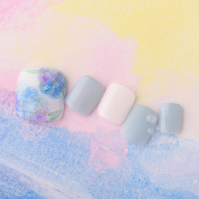 <center>【FOOT】ふわり優しい紫陽花アートに水滴を組み合わせて</center>