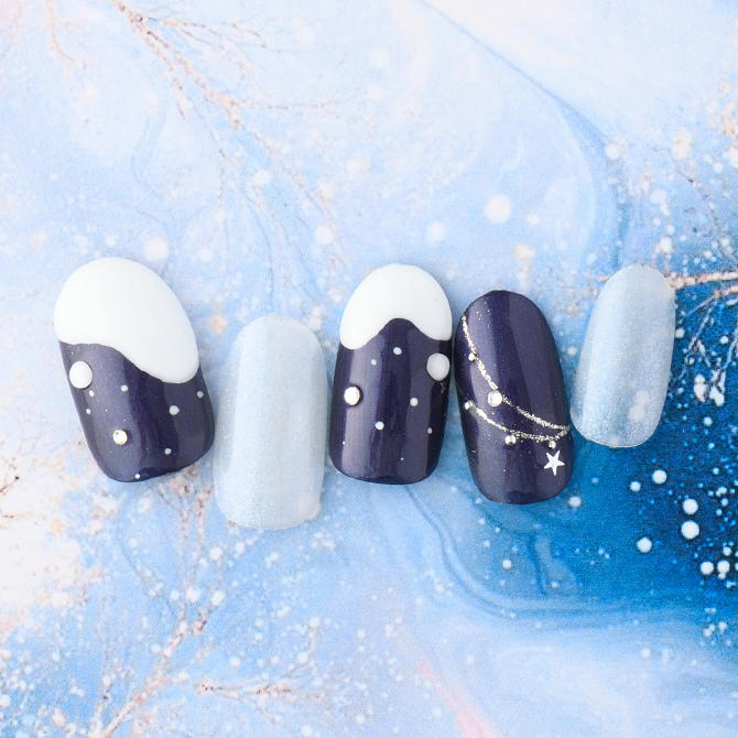 <center>たっぷりと降り積もったスノーアートはコロンと愛らしく<br>(K11-CP1-ST15)</center>