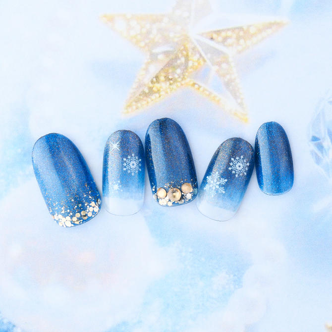 <center>ネイビーのマグネットに映える雪の結晶アート<br>(K11-CP1-S13)</center>