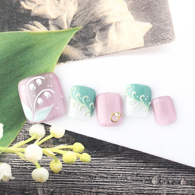 <center>【FOOT】すずらんの華奢な花を足元に咲かせて幸福の再来を<br>(L03-P14)</center>