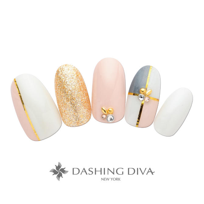 ゴージャスワンカラーはブロッキングがおしゃれに ネイルデザイン ネイルサロンのダッシングディバ Dashing Diva ゴージャスワンカラーはブロッキングがおしゃれに ネイルデザイン ネイルサロンのダッシングディバ Dashing Diva