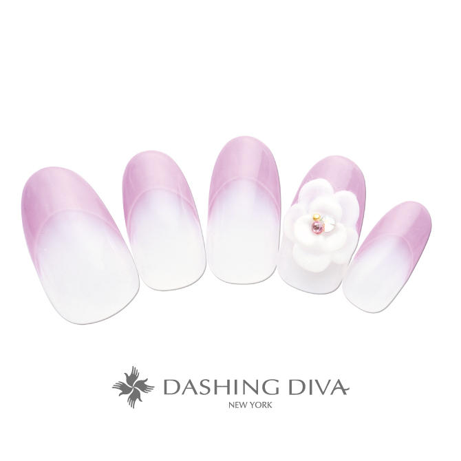 王道フレンチに白い清楚な３dフラワーアート B02 29 ネイルデザイン ネイルサロンのダッシングディバ Dashing Diva