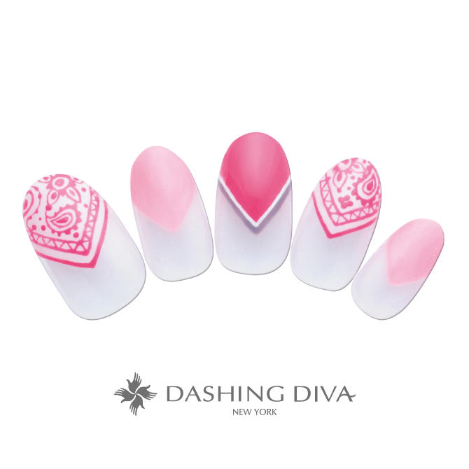 ピンク 白でまとめたペイズリー柄ボヘミアンが大人可愛いネイル ネイルデザイン ネイルサロンのダッシングディバ Dashing Diva