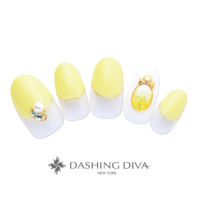 イエローのバルーンフレンチにキラキラ感をプラスしたパフュームネイル ネイルデザイン ネイルサロンのダッシングディバ Dashing Diva