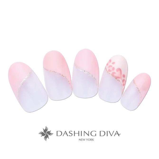 レオパード柄がさりげないピンクの斜めフレンチ ネイルデザイン ネイルサロンのダッシングディバ Dashing Diva
