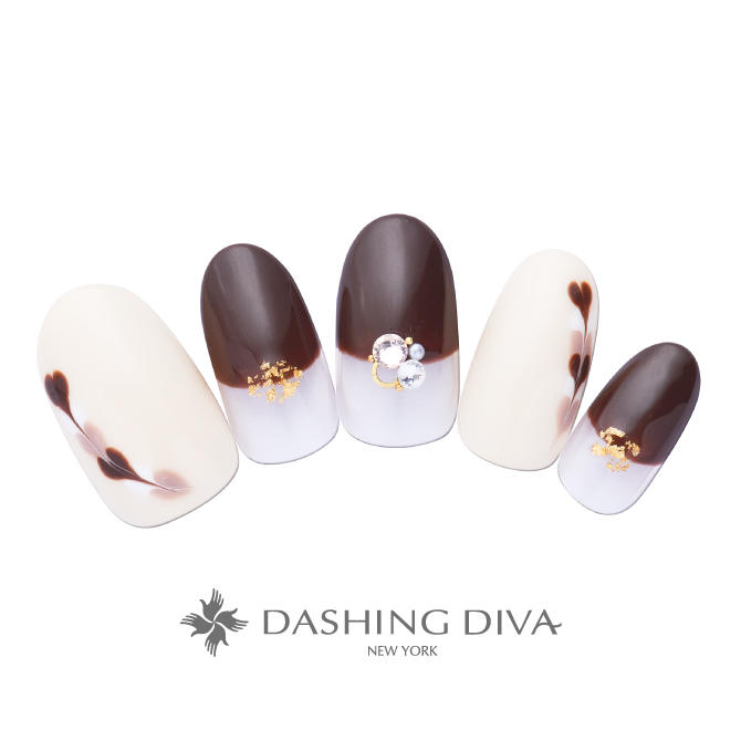 チョコレートカラーのフレンチとハートピーコック F02 Cp1 11 ネイルデザイン ネイルサロンのダッシングディバ Dashing Diva