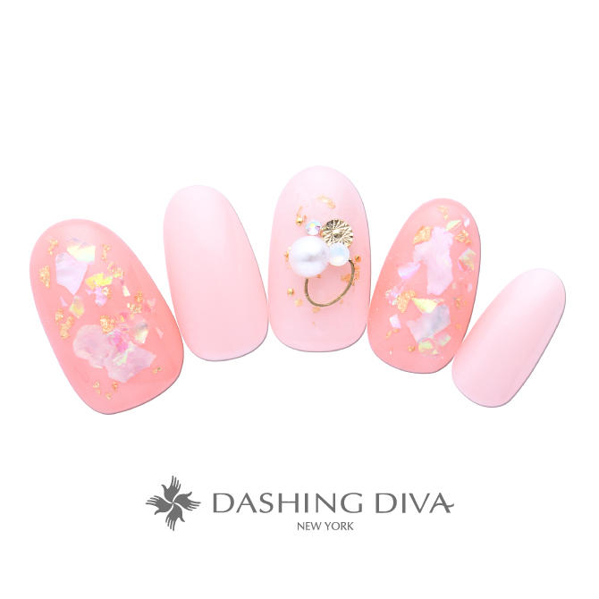 ニュアンスピンクのクラッシュシェルネイル ネイルデザイン ネイルサロンのダッシングディバ Dashing Diva