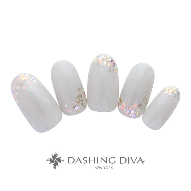 モダンな雰囲気のグレーに、さりげなく光るエレガントなラメを (K12-L12)