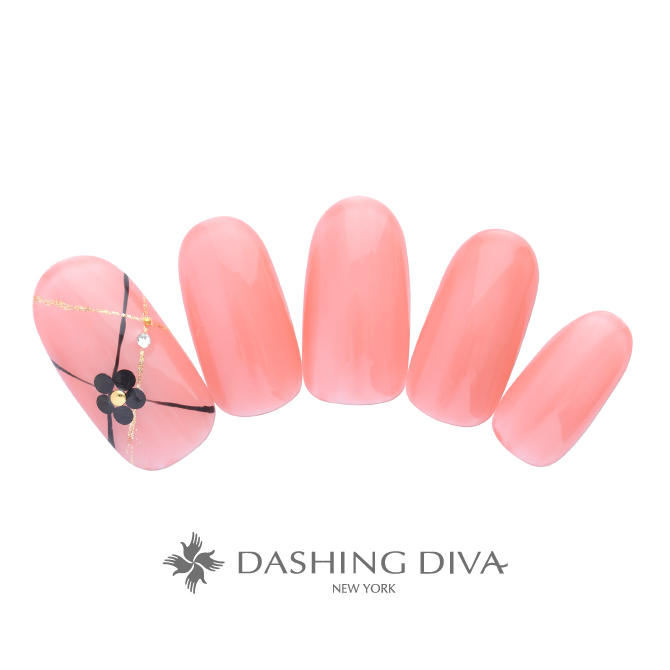 キュートなピンクにブラックのラインとフラワーで引き締めて (K12-L13)