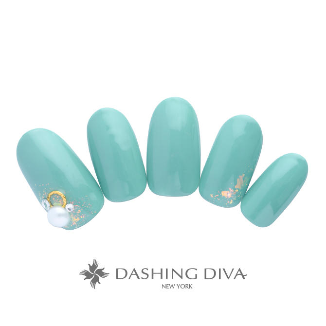 爽やかミントにパールのアクセントを添えて快活に（L02-CP1-L13）