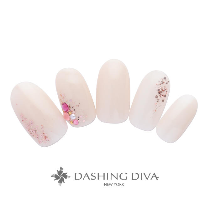 大人ベージュにキラキラピンクのラメとストーンを添えて（L03-L12）