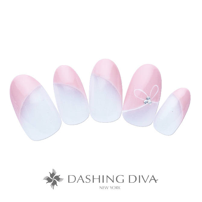 リボンがかわいいピンクフレンチ ネイルデザイン ネイルサロンのダッシングディバ Dashing Diva